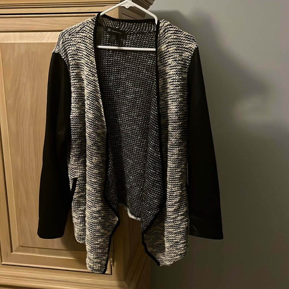 I.N.C. Cardigan w/faux leather sleeves. XL